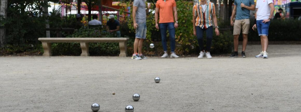 Bienvenue Chez Clément – Afterwork Europe 2 : Prendre option Pétanque au bac ? C’est possible dans le Golfe de Saint-Tropez !