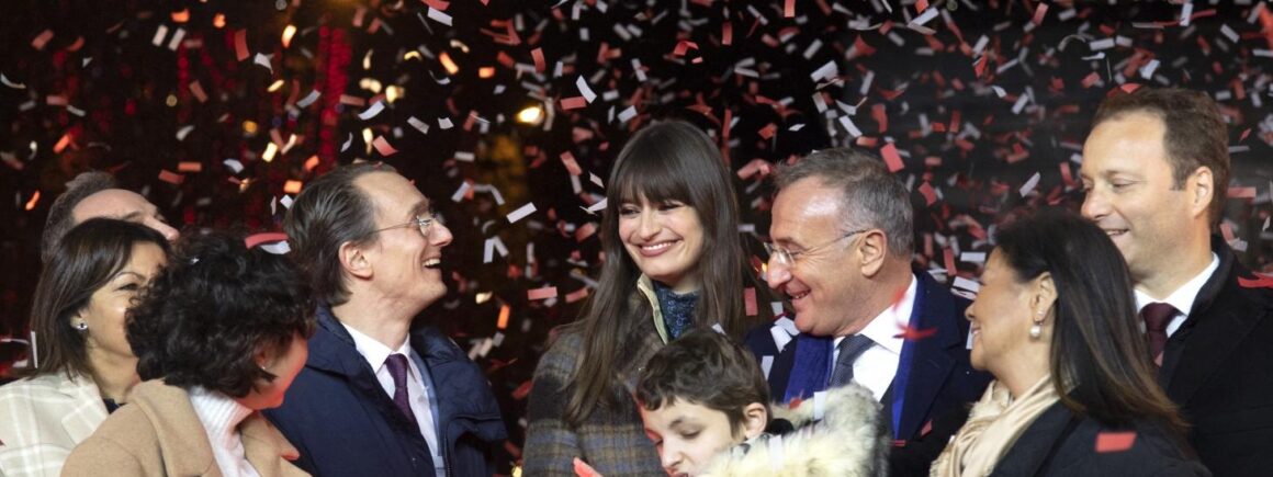 Clara Luciani illumine les Champs Elysées à l’arrivée des fêtes de Noël (VIDEO)