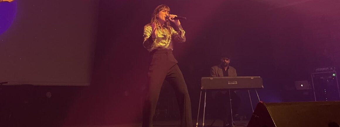 Juliette Armanet met le disco à l’honneur au Europe 2 Live de Nantes (VIDEOS)