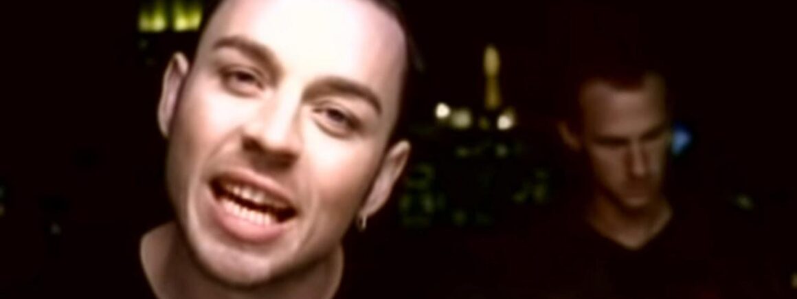 Dans le Téléphone de Manu : Focus sur To The Moon and Back par Savage Garden