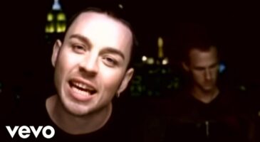 Dans le Téléphone de Manu : Focus sur To The Moon and Back par Savage Garden