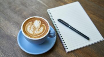 Bienvenue Chez Clément : Voici l'heure exacte à laquelle il faudrait boire votre café le matin