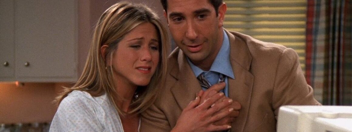 Friends : Jennifer Aniston (Rachel) et David Schwimmer (Ross) en couple ? La rumeur qui a affolé la toile cette semaine 