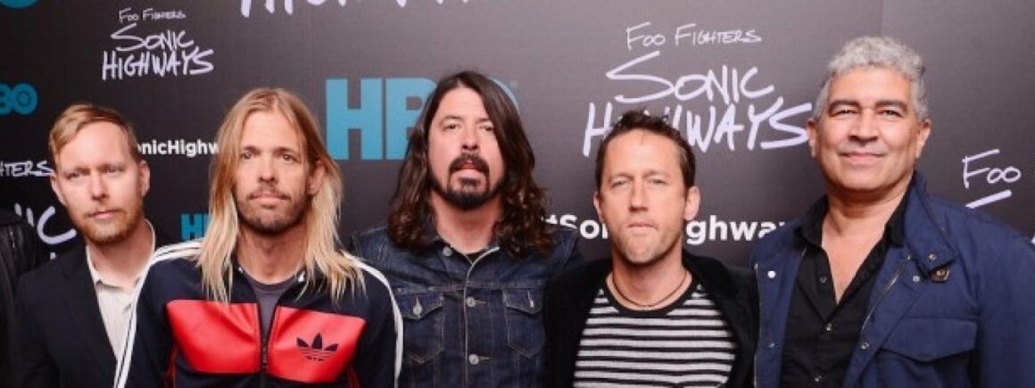 Foo Fighters envoie une nouvelle guitare à un fan qui s’est fait voler la sienne