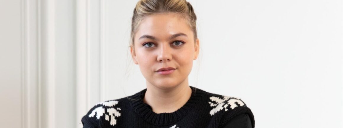 Louane totalement fan du dernier album de Justin Bieber (PHOTOS)