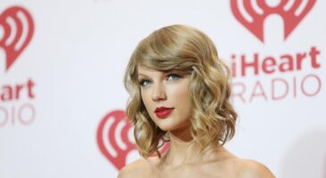 Taylor Swift se déhanche sur une chanson de The Darkness dans une nouvelle pub Apple Music