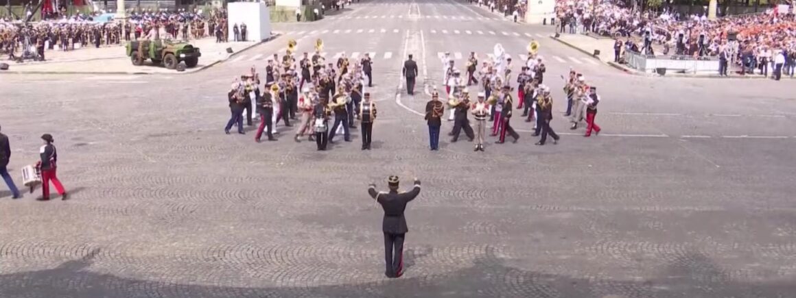 Daft Punk : Ce jour où la fanfare de l’armée française a joué Get Lucky devant le monde entier (VIDEO)