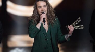 Julien Doré rend hommage à Christophe aux Victoires de la Musique 2021 (VIDEO)