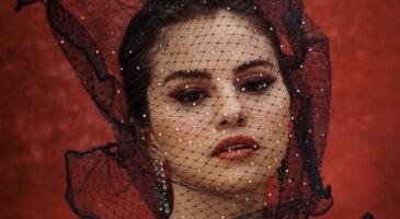 Selena Gomez resplendissante en couverture du magazine Vogue (PHOTOS)