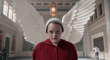 Ce personnage aurait dû finir roi de Westeros dans GoT, la saison 4 de Handmaid's Tale retardée et des affiches de Black Mirror effrayantes... Les news série de la semaine !