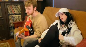 Billie Eilish & Finneas en live pour le IHeart Living Room Concert for America (VIDEO)