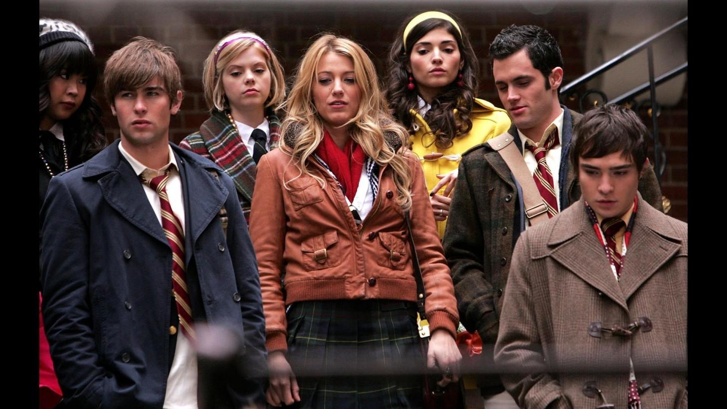 Gossip Girl La Première Affiche Du Reboot Vient Dêtre Dévoilée Photo 4829