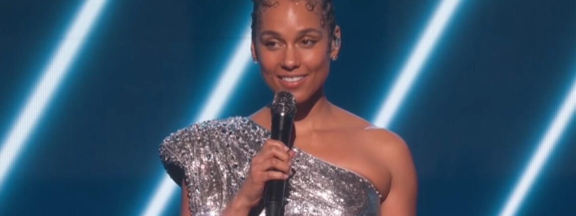 Grammy Awards 2020 : L’hommage émouvant d’Alicia Keys à Kobe Bryant (VIDEO)