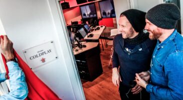 Coldplay inaugure son studio avec Europe2 Radio avec le La Matinale Europe 2 (VIDEO) !