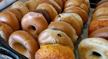 Pourquoi y'a t-il un trou dans les bagels ? Le La Matinale Europe 2 répond