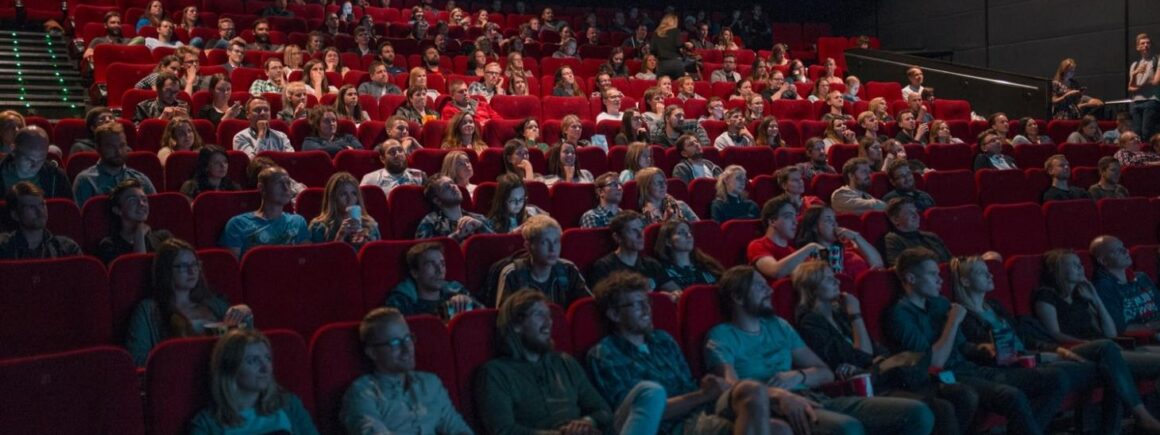 Un cinéma découvert dans les catacombes !