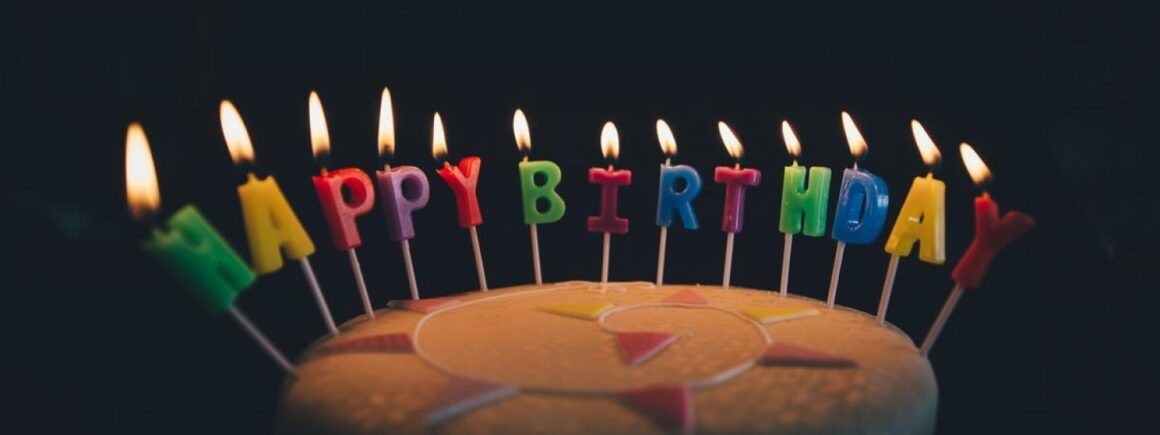  Combien la chanson « Happy Birthday » a t-elle rapporté ?