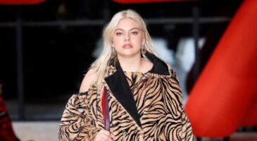 Louane défile pour la Fashion Week parisienne et fait l'unanimité (PHOTOS)