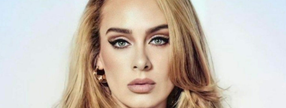 Adele célèbre son anniversaire en photo (et elle est magnifique)