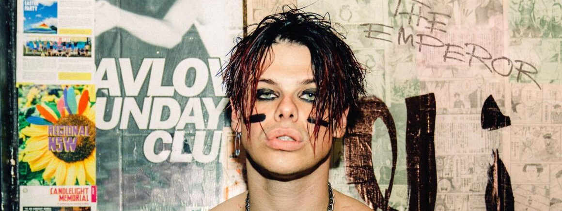 Yungblud publie (enfin) une version studio de The Emperor