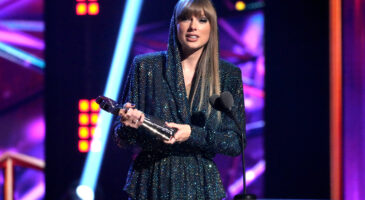 Taylor Swift, iHeartRadio Awards