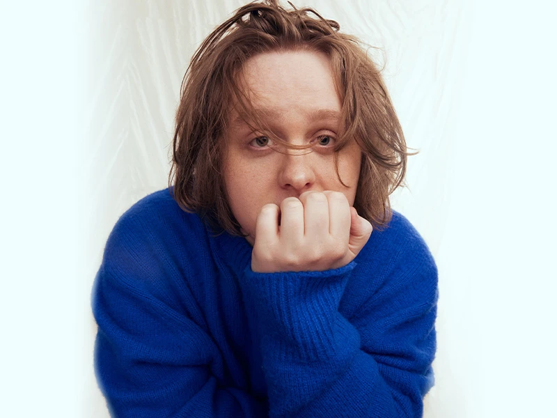 Lewis Capaldi se confie sur son syndrome