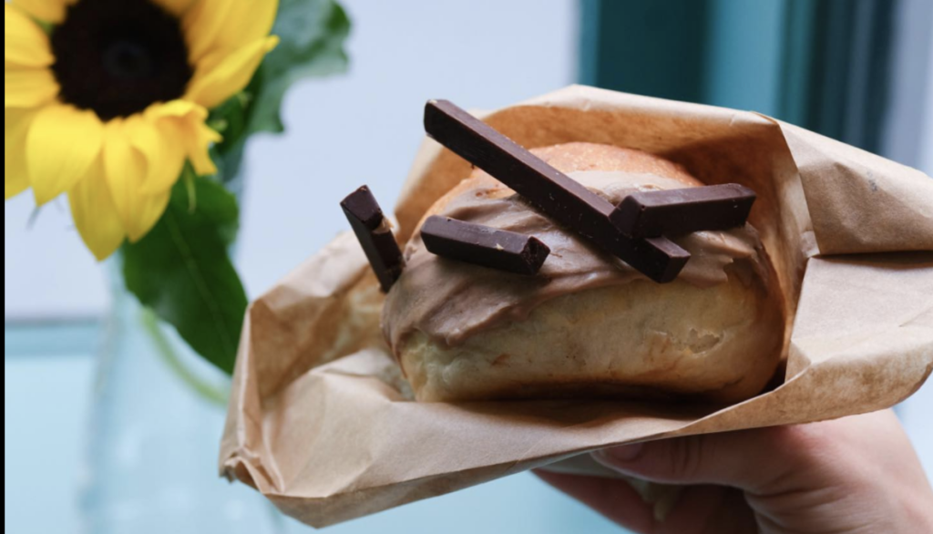 Il existe une glace pain au chocolat !