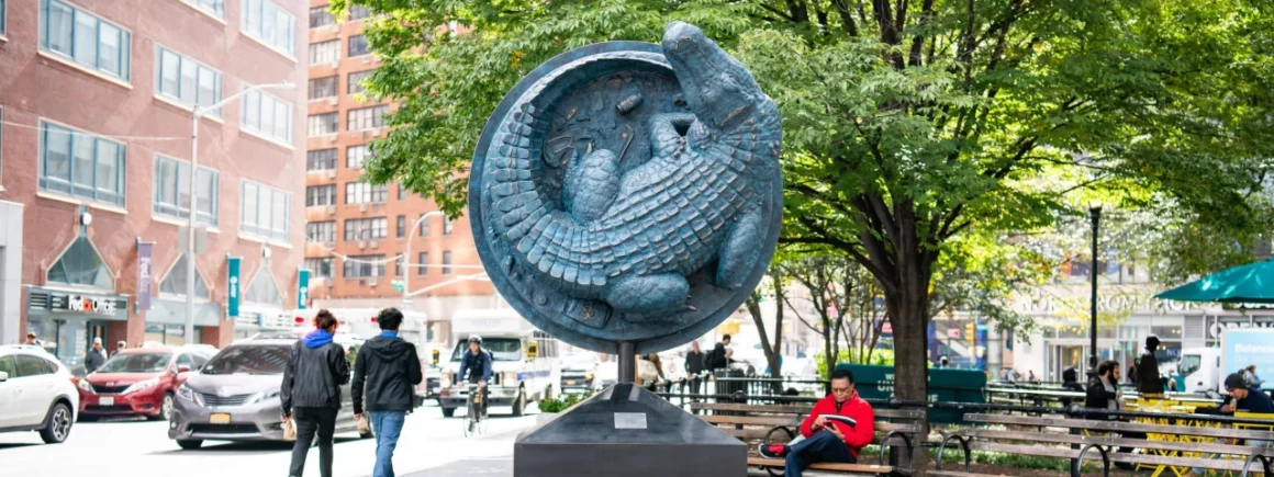 Le crocodile de New York a sa statue (VIDEO)