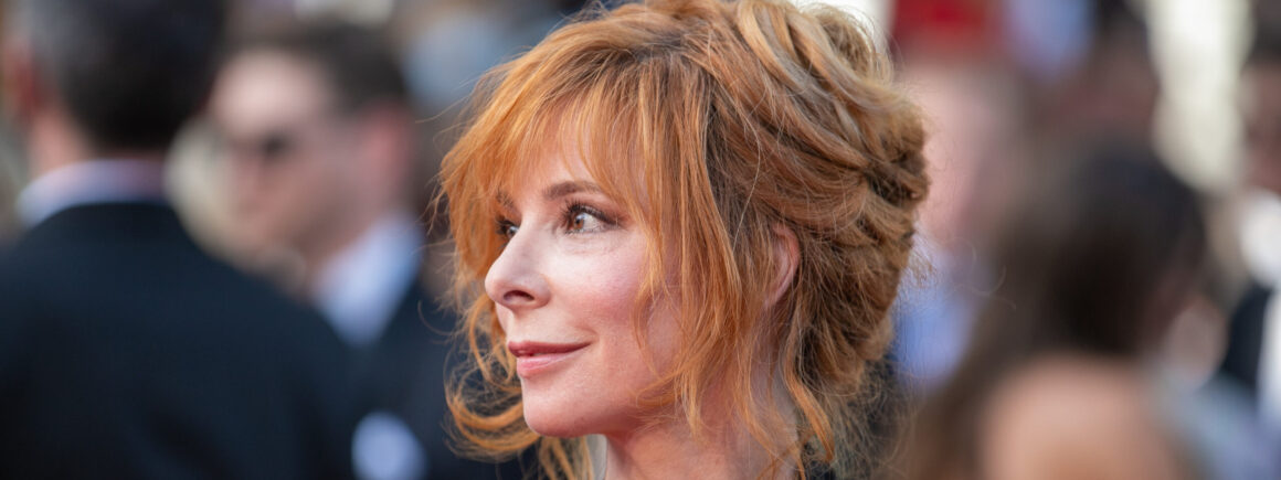 Devant le Stade de France, les fans de Mylène Farmer attendent (déjà)