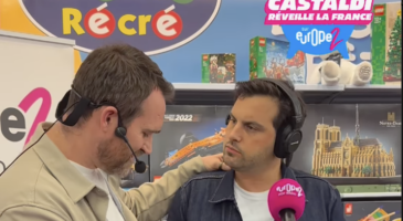 dans-castaldi-reveille-la-france-fabien-se-fait-hypnotiser-en-direct-video