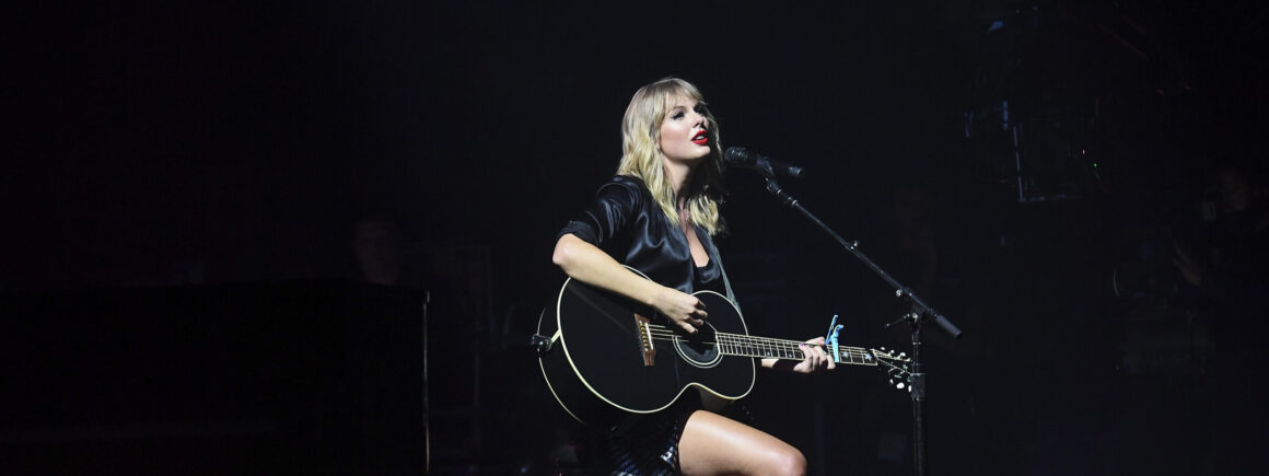 Taylor Swift de retour dans les charts avec Lover (live from Paris)